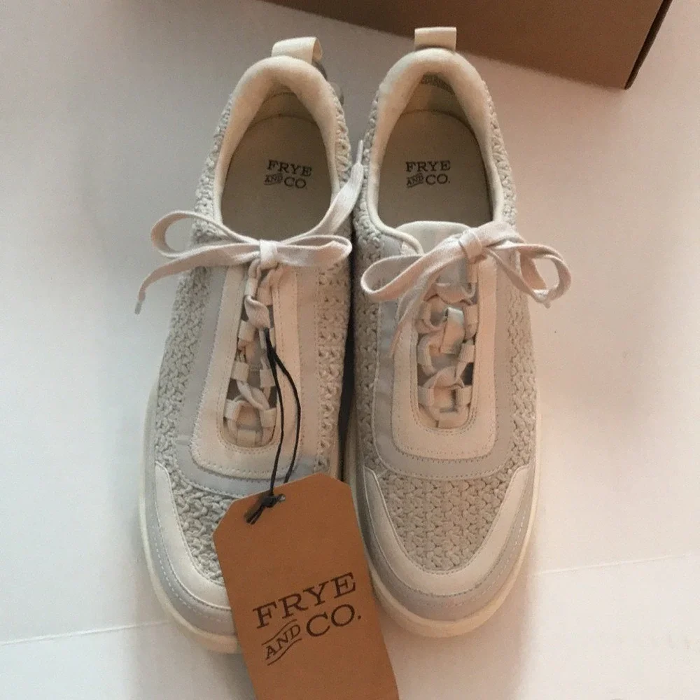 Frye‎ and Co Women's 10 Taylor Sneaker Winter White Platform FO10142